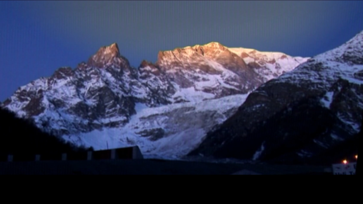 Al filo de lo imposible - Reconstrucción de la escalada de Walter Bonatti