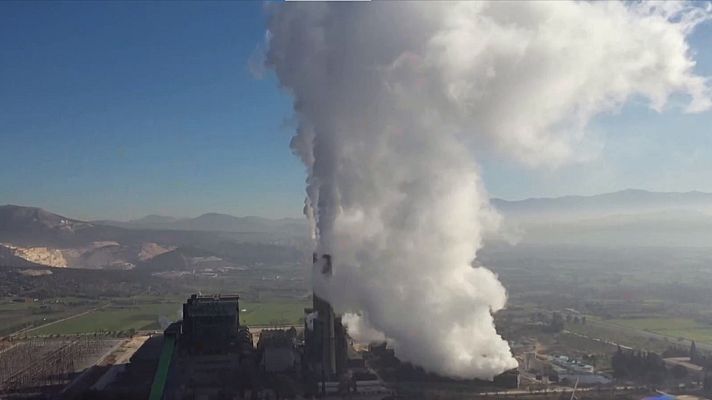 Telediario 2 - ¿Por qué Bruselas quiere etiquetar el gas y la energía nuclear como 'inversión verde'?