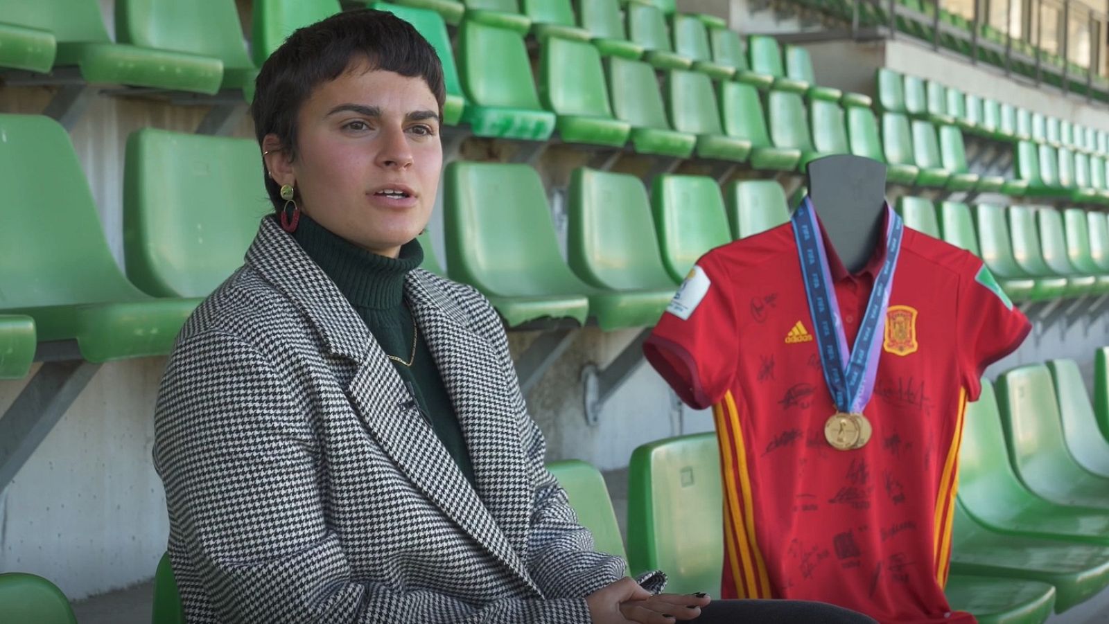 Irene López se retira por "el estrés de la alta competición" - Fútbol | Ver