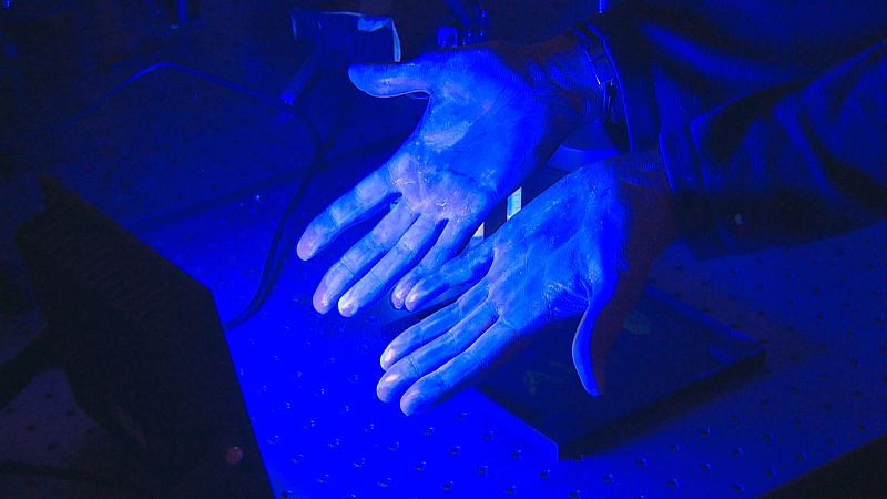 El gel hidroalcóholico luminiscente que no engaña