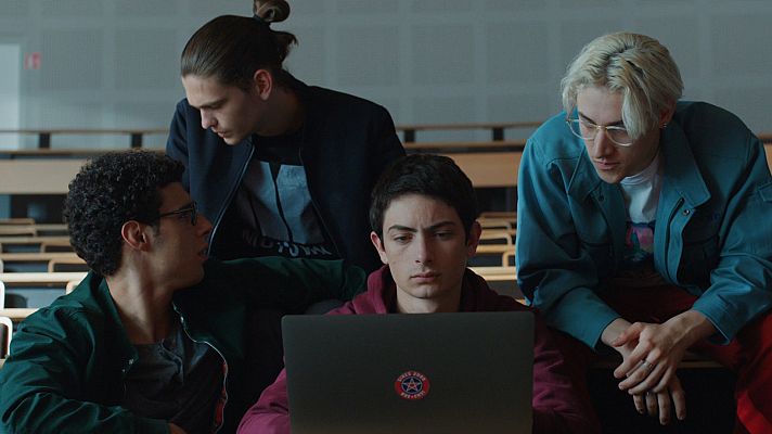 Stalk - Espiar, espiar, espiar