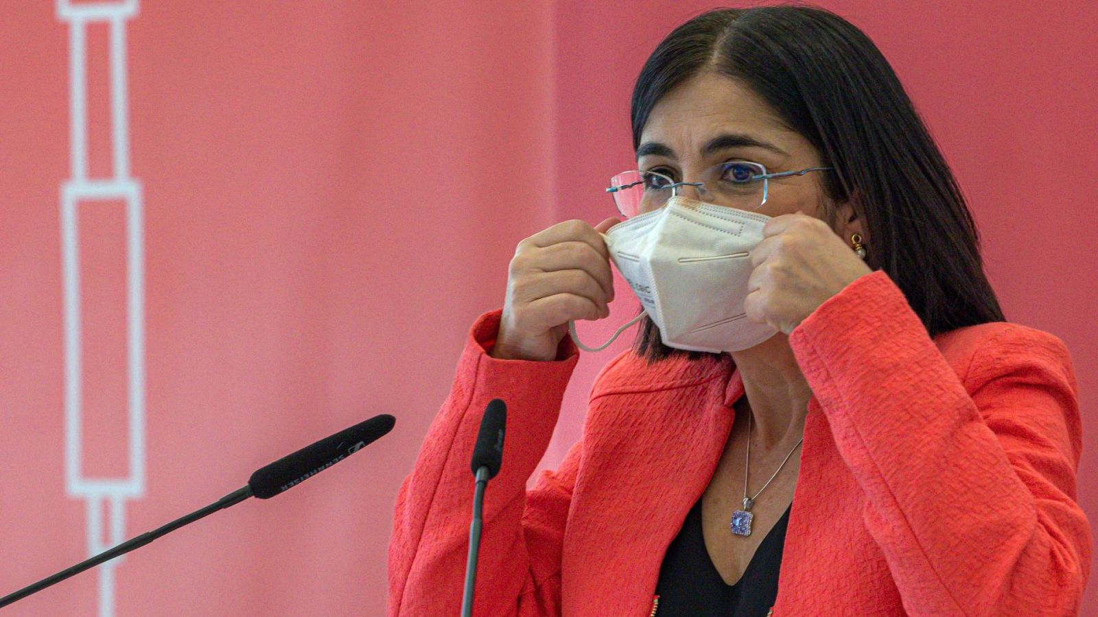 El Gobierno eliminará el martes el uso obligatorio de las mascarillas en exteriores - Informativo 24h | Ver