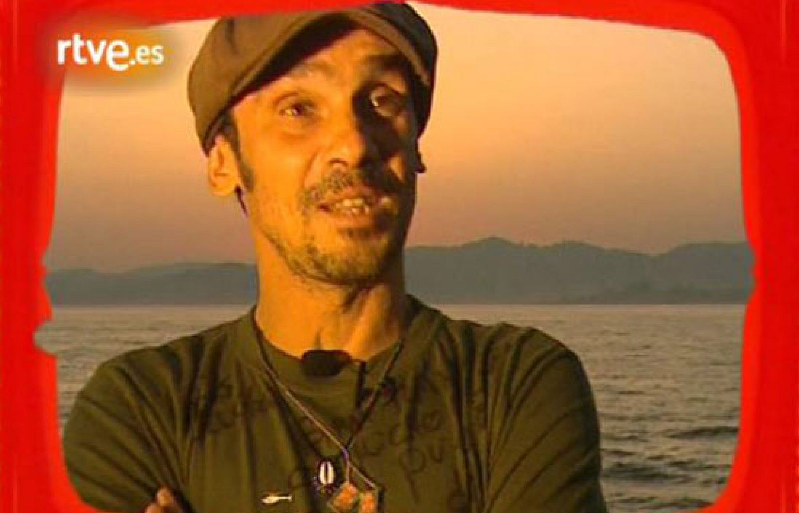Manu Chao habla en 2007 de su disco "La Radiolina" - Música en el Archivo de RTVE | Ver