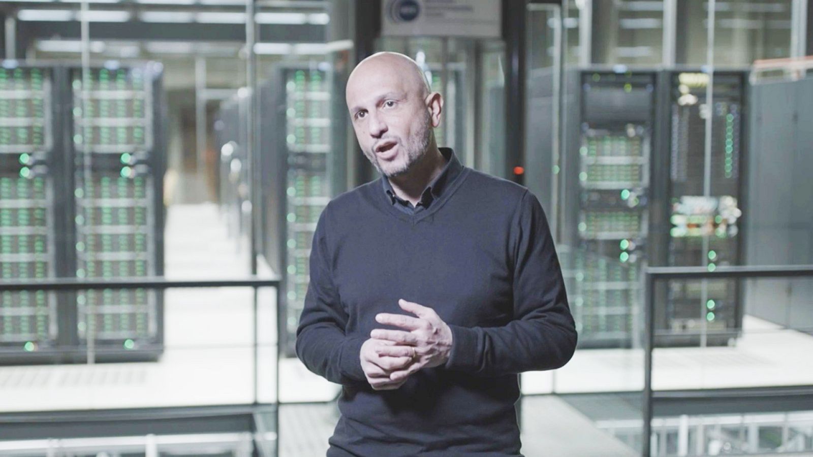 Jorge Carrión se desdobla en un libro-exposición.