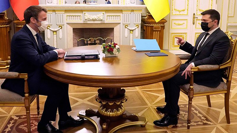 Macron se reúne con Zelenski para continuar sus esfuerzos diplomáticos en la crisis de Ucrania