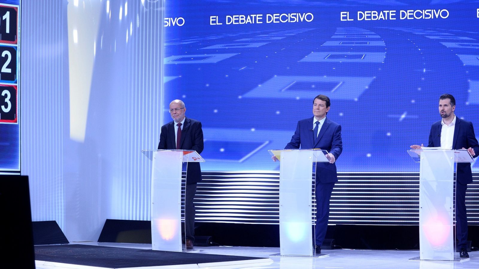 Minuto inicial en el segundo debate electoral en Castilla y León - Especiales informativos | Ver