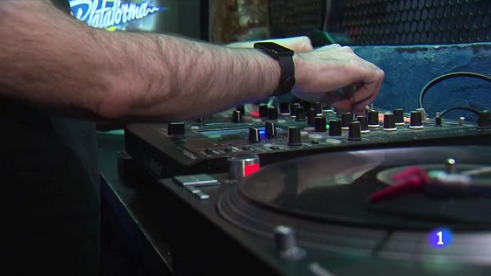 L'Informatiu - El 27% de la plantilla de petits locals nocturn ha canviat de sector