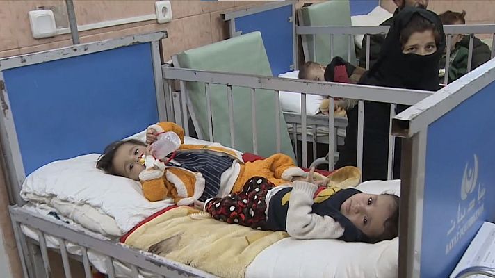 Telediario 1 - La crisis alimentaria se intensifica en Afganistán tras seis meses de gobierno talibán