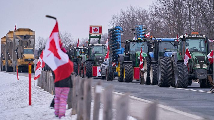 Telediario 1 - Las caravanas antivacunas del 'Convoy de la libertad' se extienden por el mundo