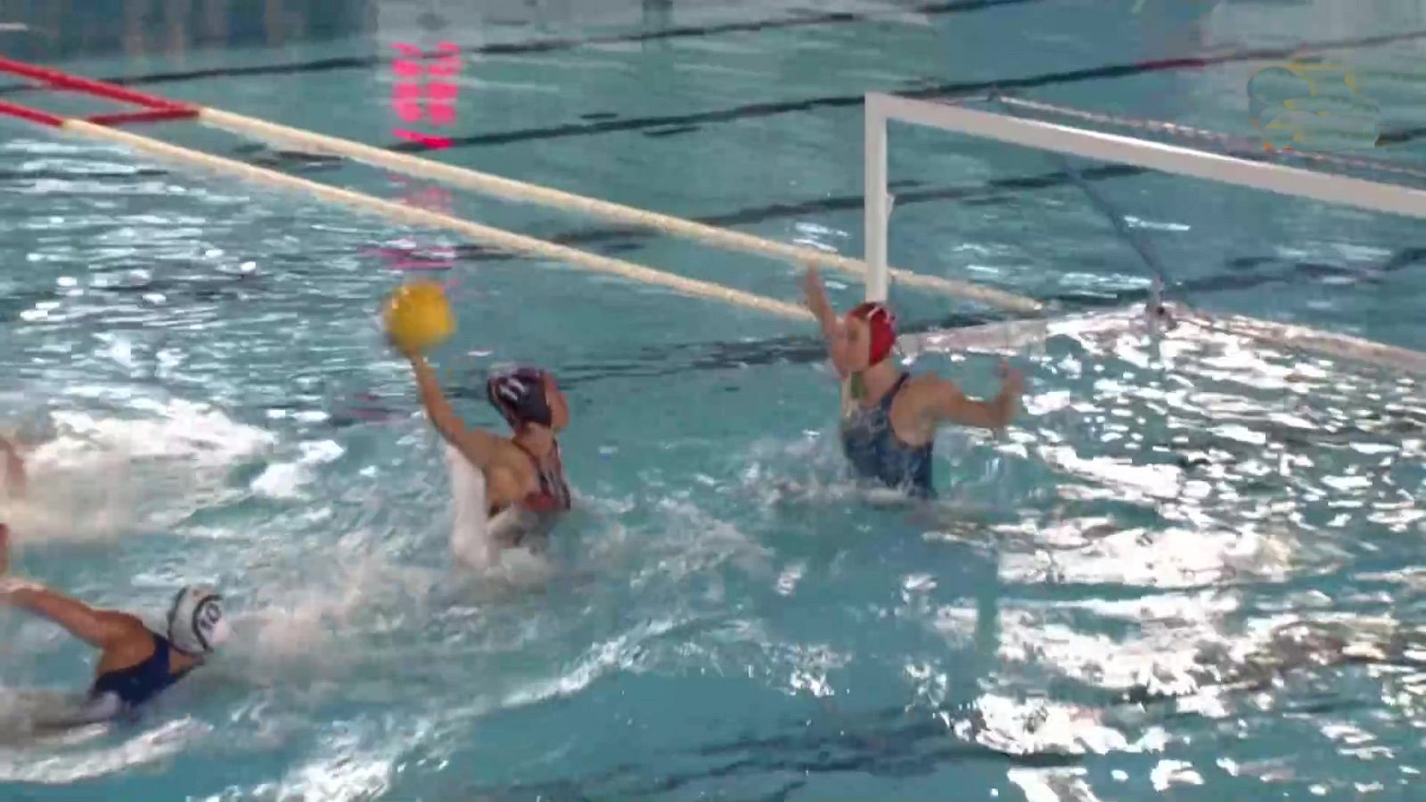 Waterpolo - Copa de la Reina. 2ª Semifinal: C.E. Mediterrani - STM C.N. Mataró - ver ahora