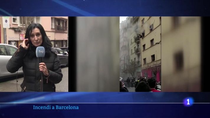 L'Informatiu - Un ferit crític i dos greus en un incendi a Barcelona