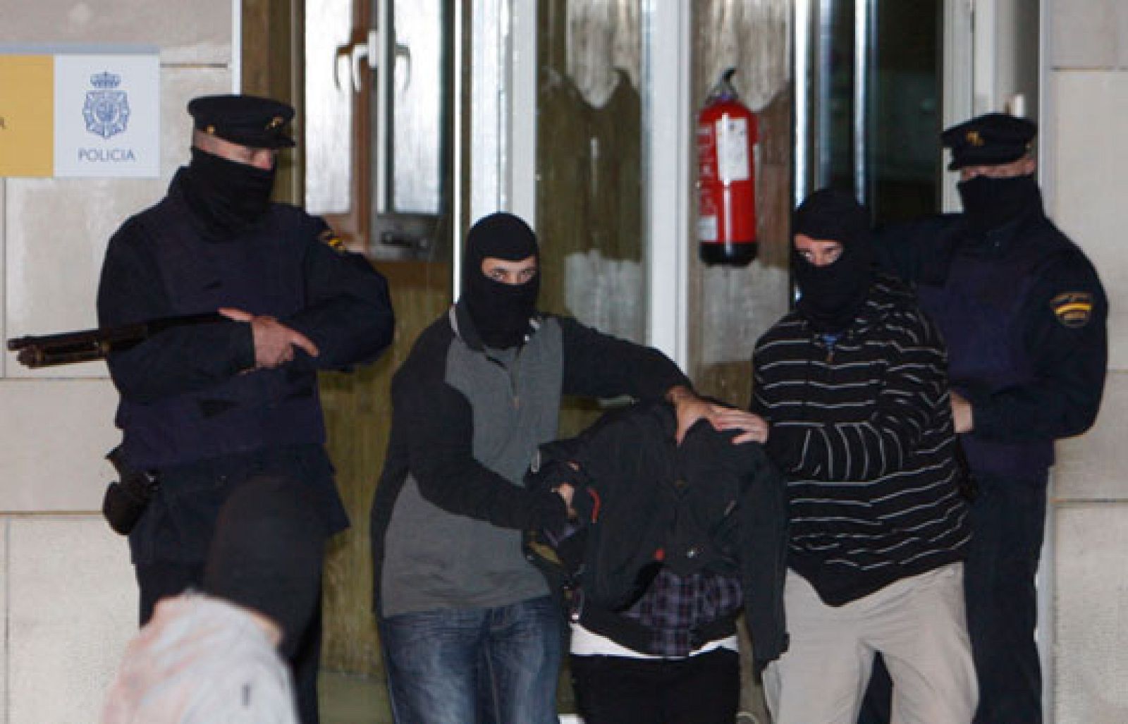 Los 34 detenidos en la operación contra Segi declararán en la Audiencia Nacional | Ver