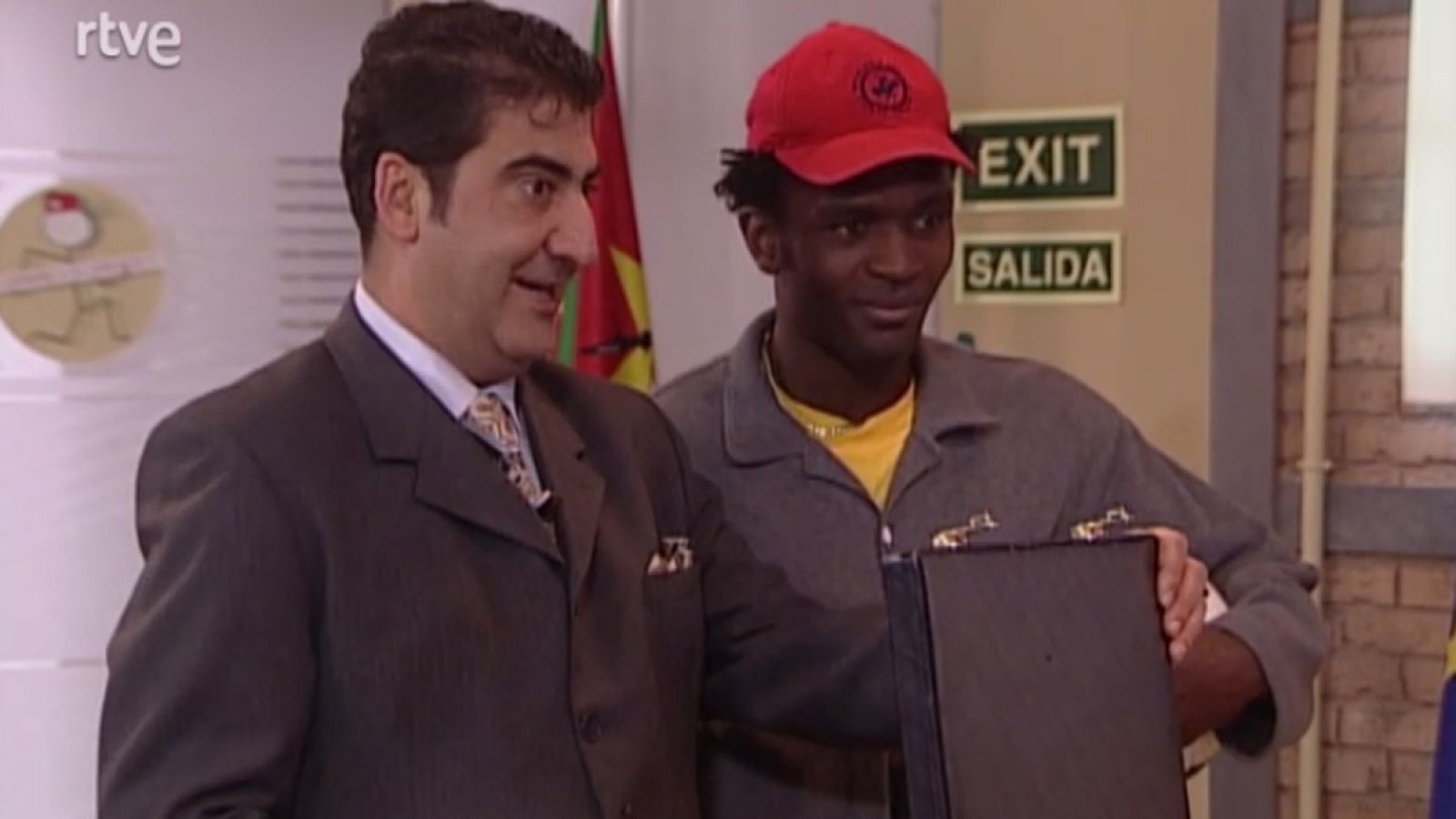 El botones Sacarino - Tongo Mondongo - El botones Sacarino | Ver