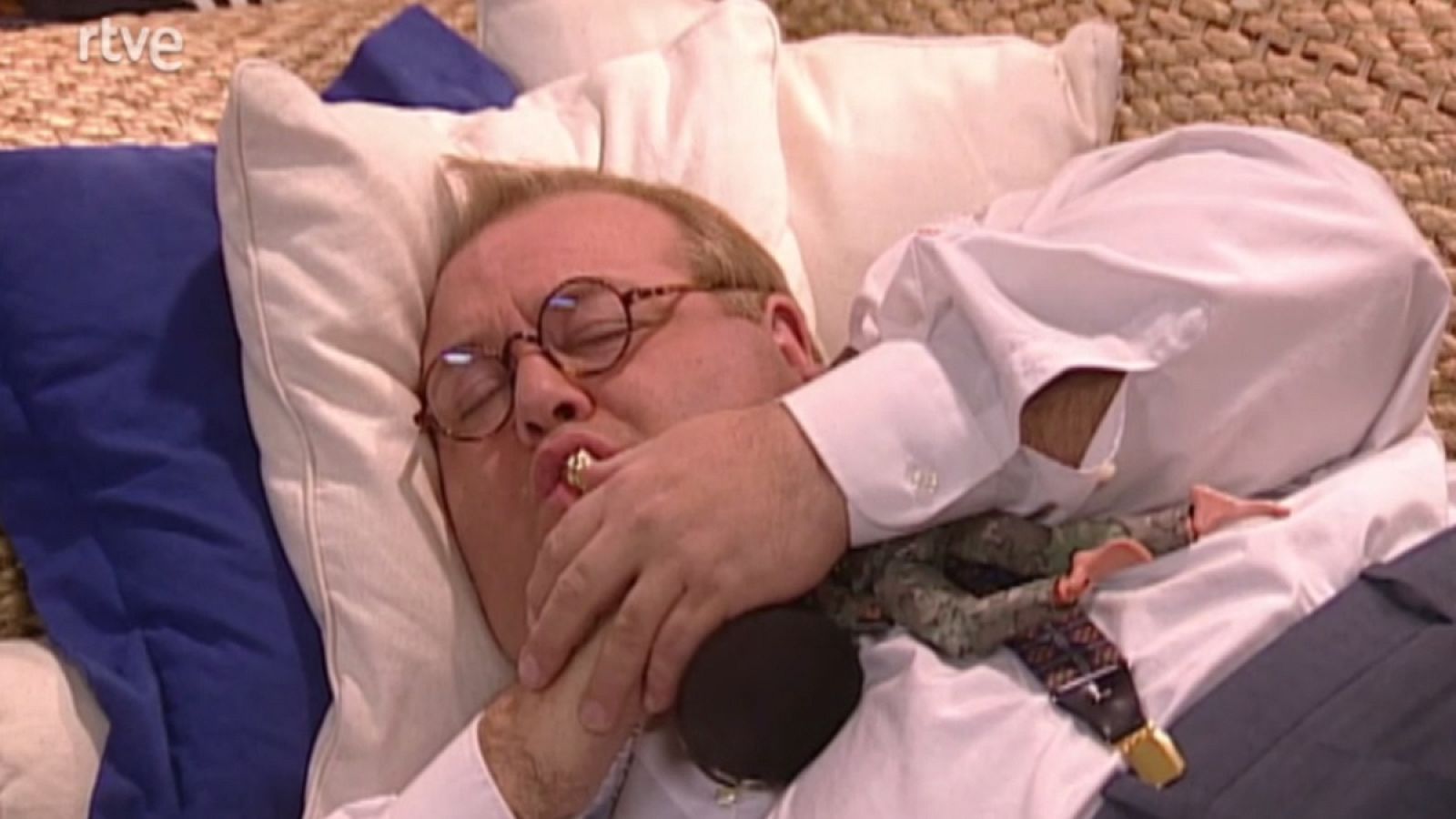 El botones Sacarino - Don Octavio, ¿está usted ahí? - El botones Sacarino | Ver