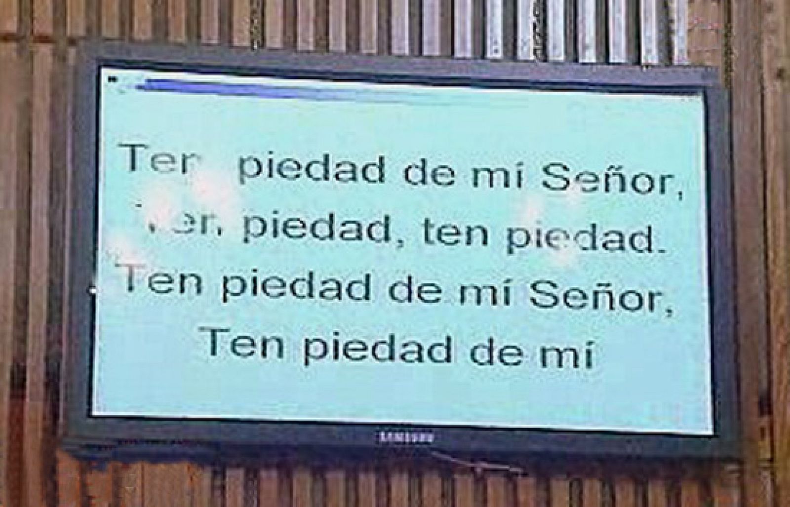 España Directo - Karaoke eclesiástico | Ver