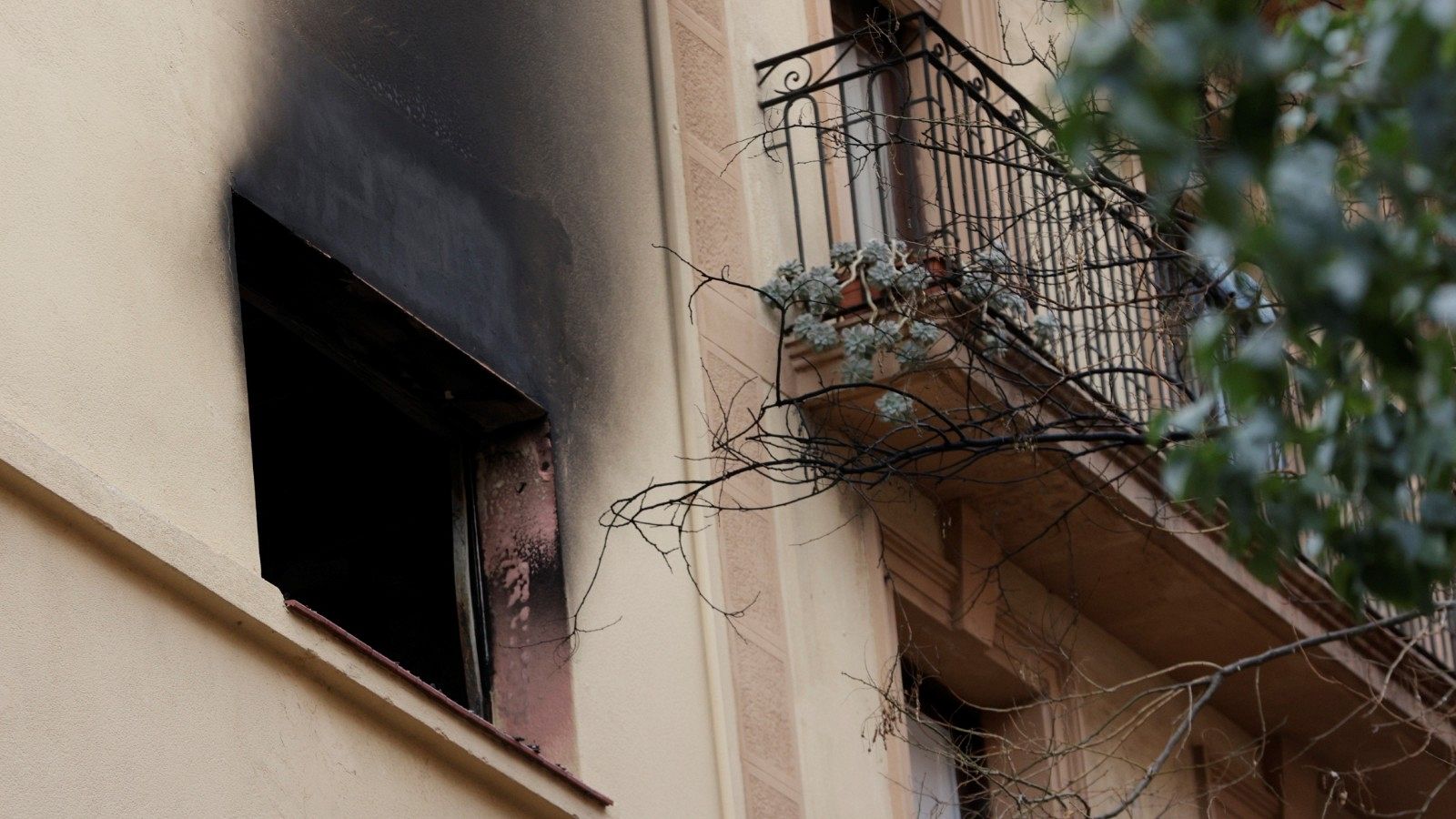 El hotel incendiado en Barcelona tenía deficiencias en alarmas y extintores