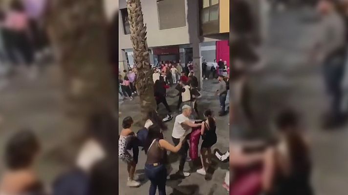 Telecanarias - Vídeo de una de las peleas nocturnas  en una antigua comisaria