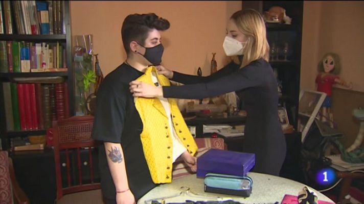 L'informatiu - Comunitat Valenciana - Una fallera quiere que su novia pueda vestirse de fallero en la ofrenda