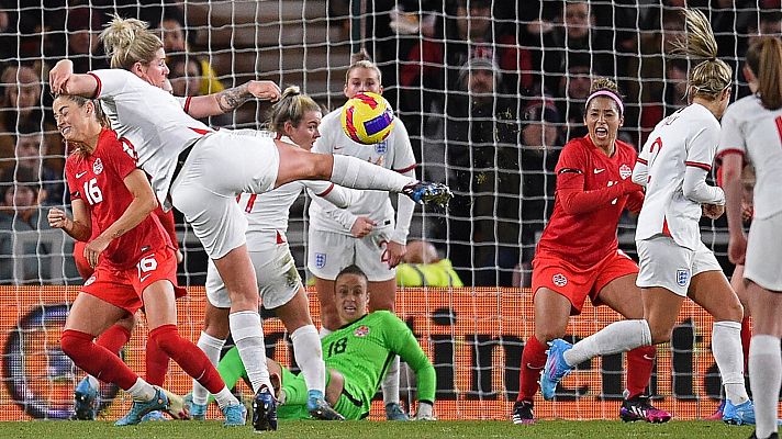 Fútbol - Arnold Clark Cup: Inglaterra - Canadá