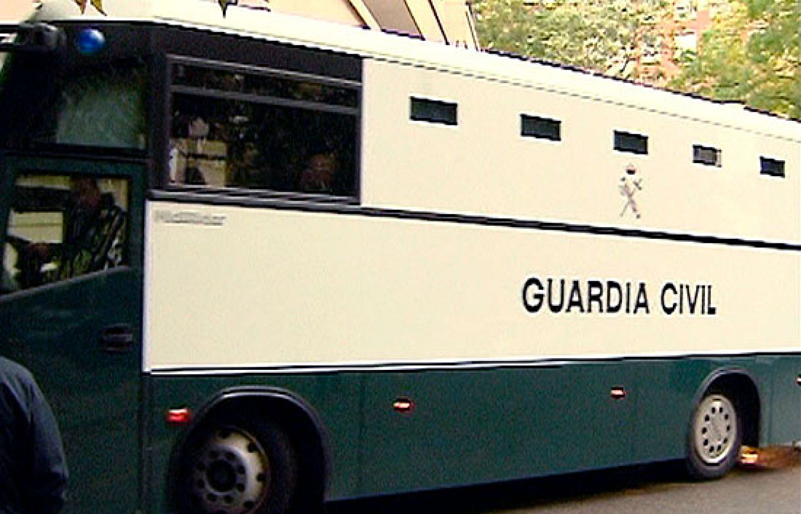 Telediario matinal en cuatro minutos - 27/11/09 | Ver