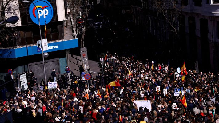 Telediario Fin de Semana - Telediario 2 en 4' - 20/02/22