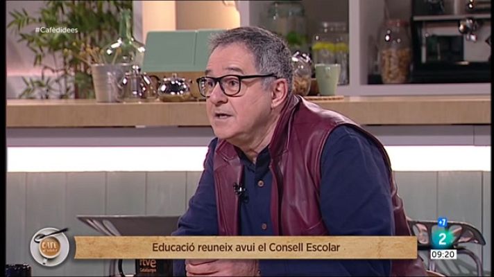 Cafè d'idees - ASPEPC: "L'únic que funciona a Educació és la propaganda"
