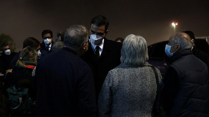 Telediario 1 - Sánchez recibe a los supervivientes del Villa de Pitanxo