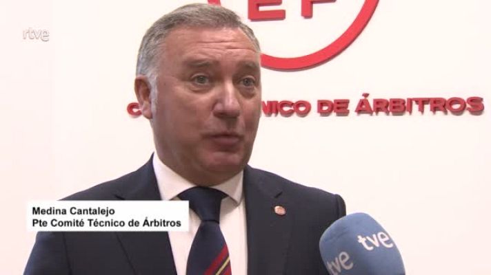 Fútbol - Medina Cantalejo a RTVE: "Un árbitro no puede hablar después de los partidos"