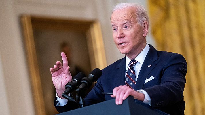 Telediario 2 - Biden anuncia más sanciones y advierte a Rusia que "va a pagar un precio muy alto": "Es el principio de una invasión"