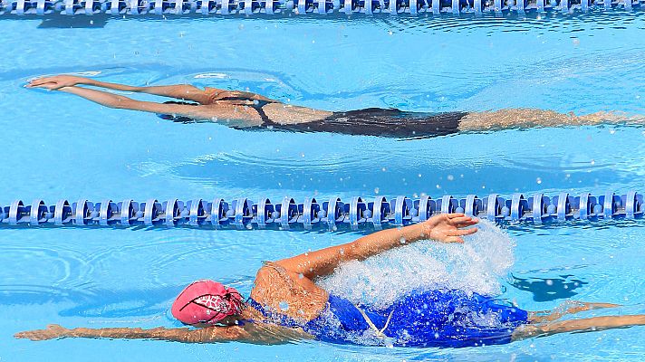 Telediario 2 - Polémica en EE.UU. por la superioridad de una nadadora trans