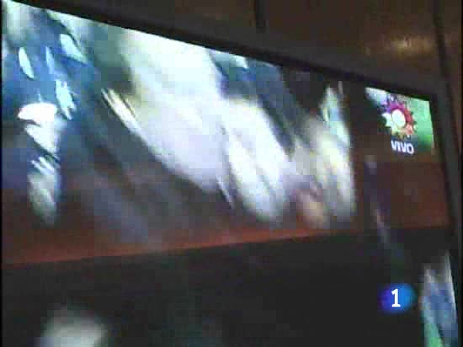 Los aficionados pagan con Messi las dificultades de Argentina para clasificarse para el Mundial de Sudáfrica 2010.