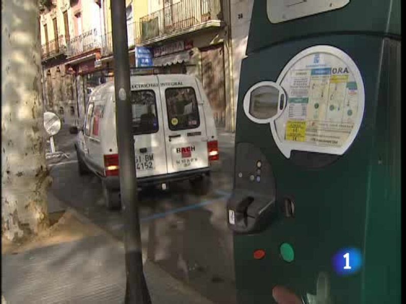 En Olot, Girona, ya no necesitarán monedas para pagar el estacionamiento en las zonas azules | Ver