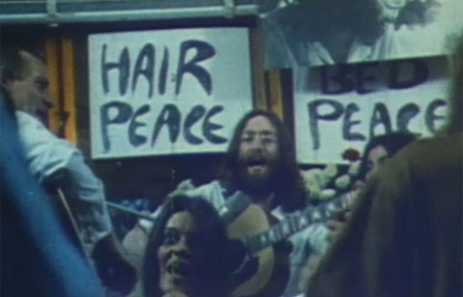 La biografía definitiva de John Lennon llega a nuestras librerías | Ver