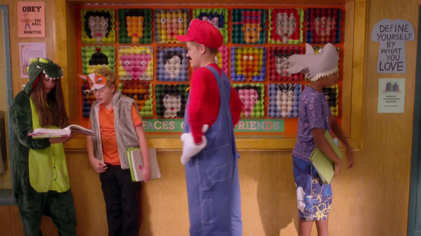 Pasar en el cole el mejor día de Halloween de la historia - 100 cosas que hacer antes de ir al instituto | Ver