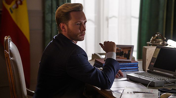 Cuéntame cómo pasó - Estalla el escándalo Roldán