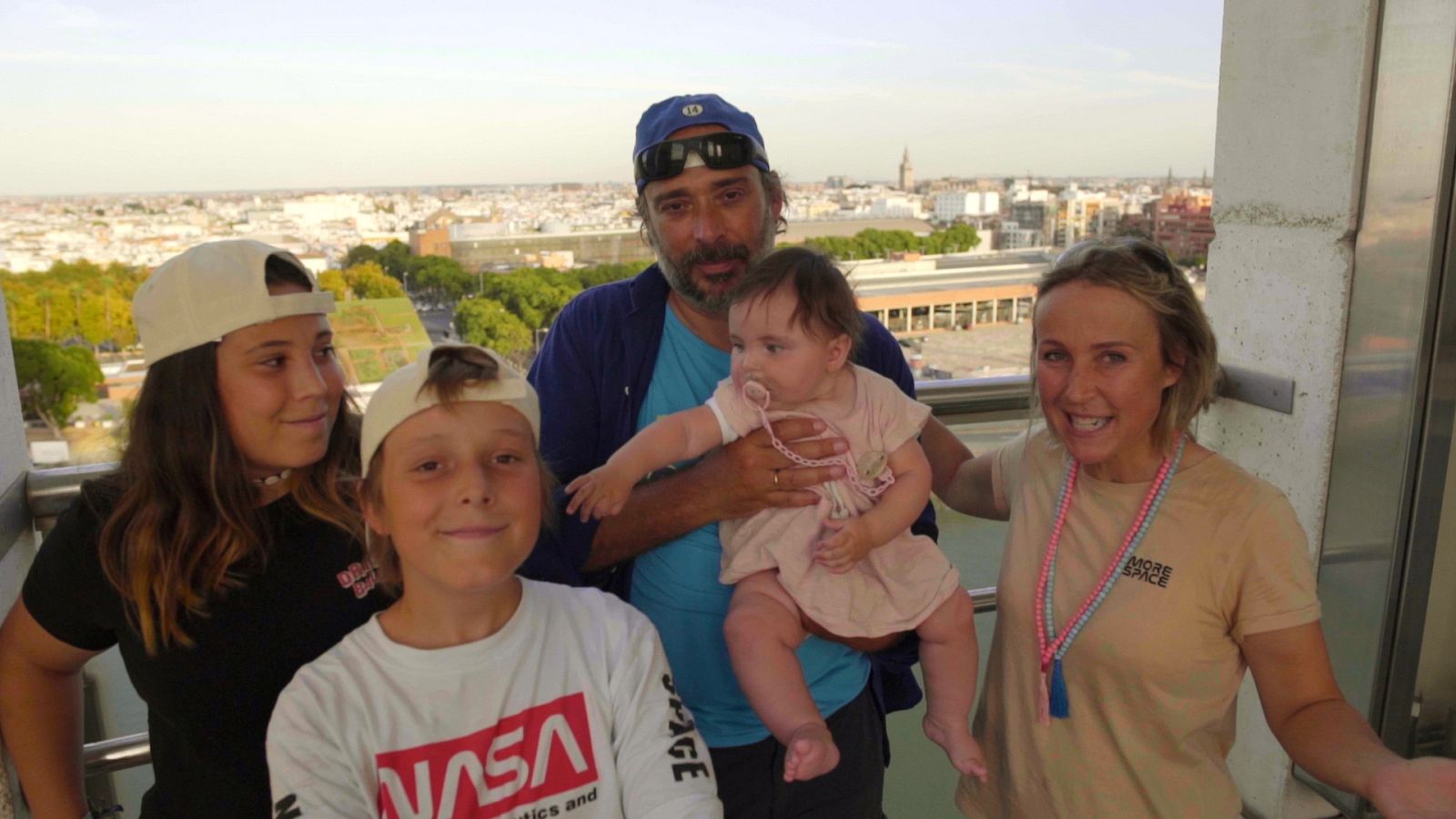 Mi familia en la mochila. Family Run - Ruta España - Episodio 9: Visitamos la Granada oculta y nos bañamos con esturiones - ver ahora