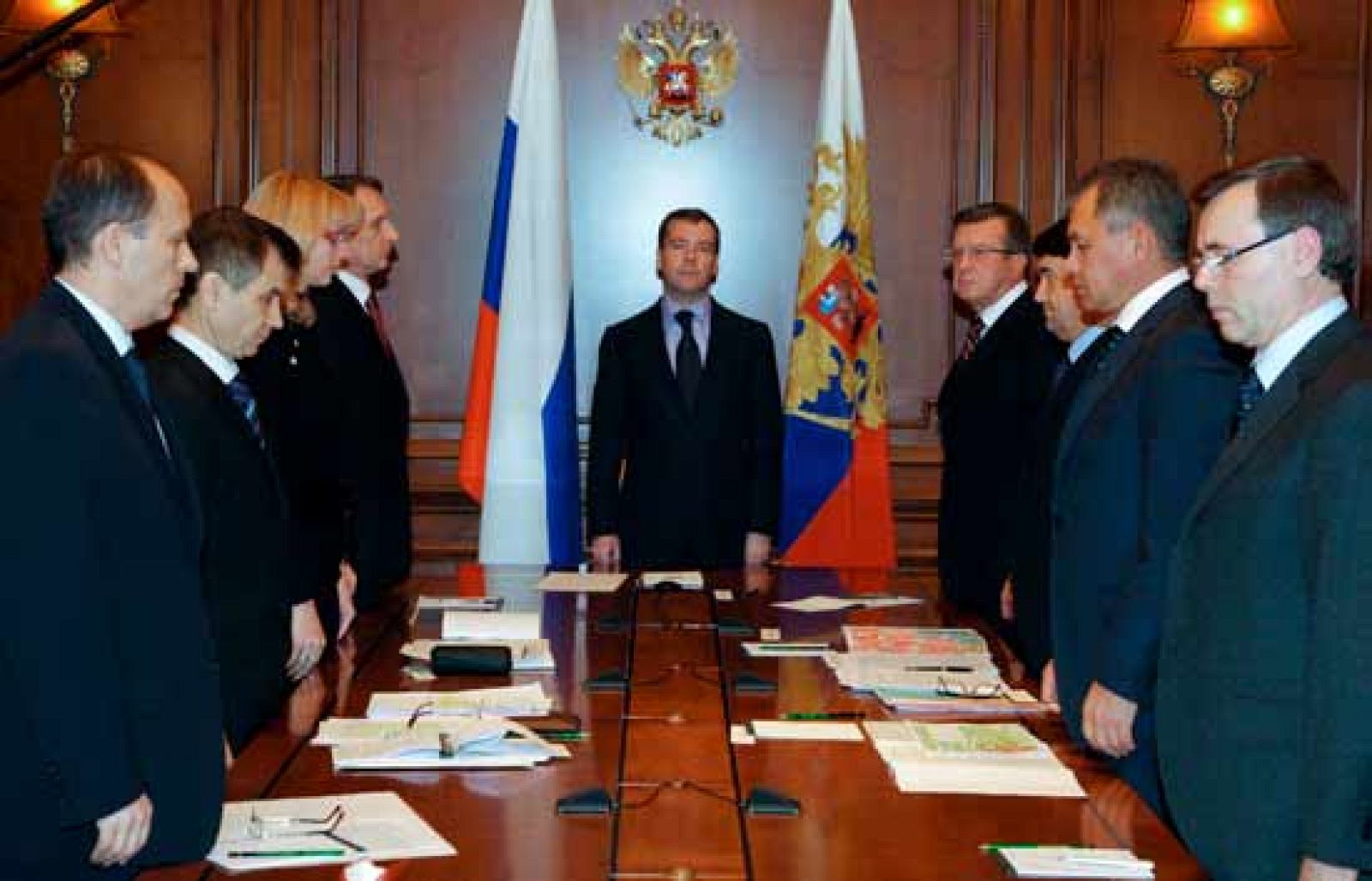 Telediario fin de semana en cuatro minutos - 28/11/09 | Ver