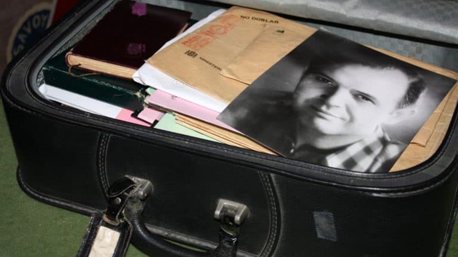 Mesa redonda sobre la maleta de Penón | Ver