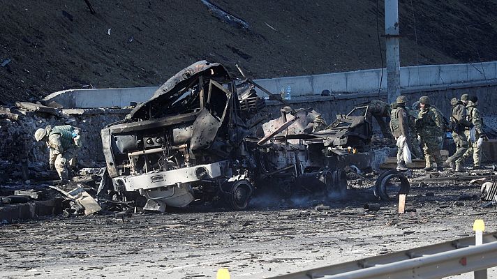 Especiales informativos - Ucrania reconoce 198 muertos y más de mil heridos