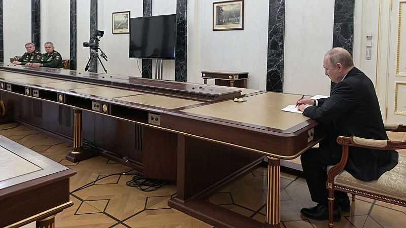 Putin pone en alerta máxima a las fuerzas de disuasión nuclear - Informativo 24h | Ver