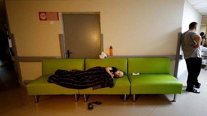 Telediario 1 - El Hospital Infantil de Kiev traslada a los niños a un búnker ante la guerra en Ucrania
