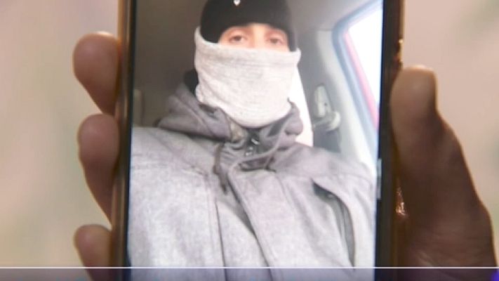 Telediario 1 - El jugador de balonmano Carlos Molina está cerca de la frontera polaca