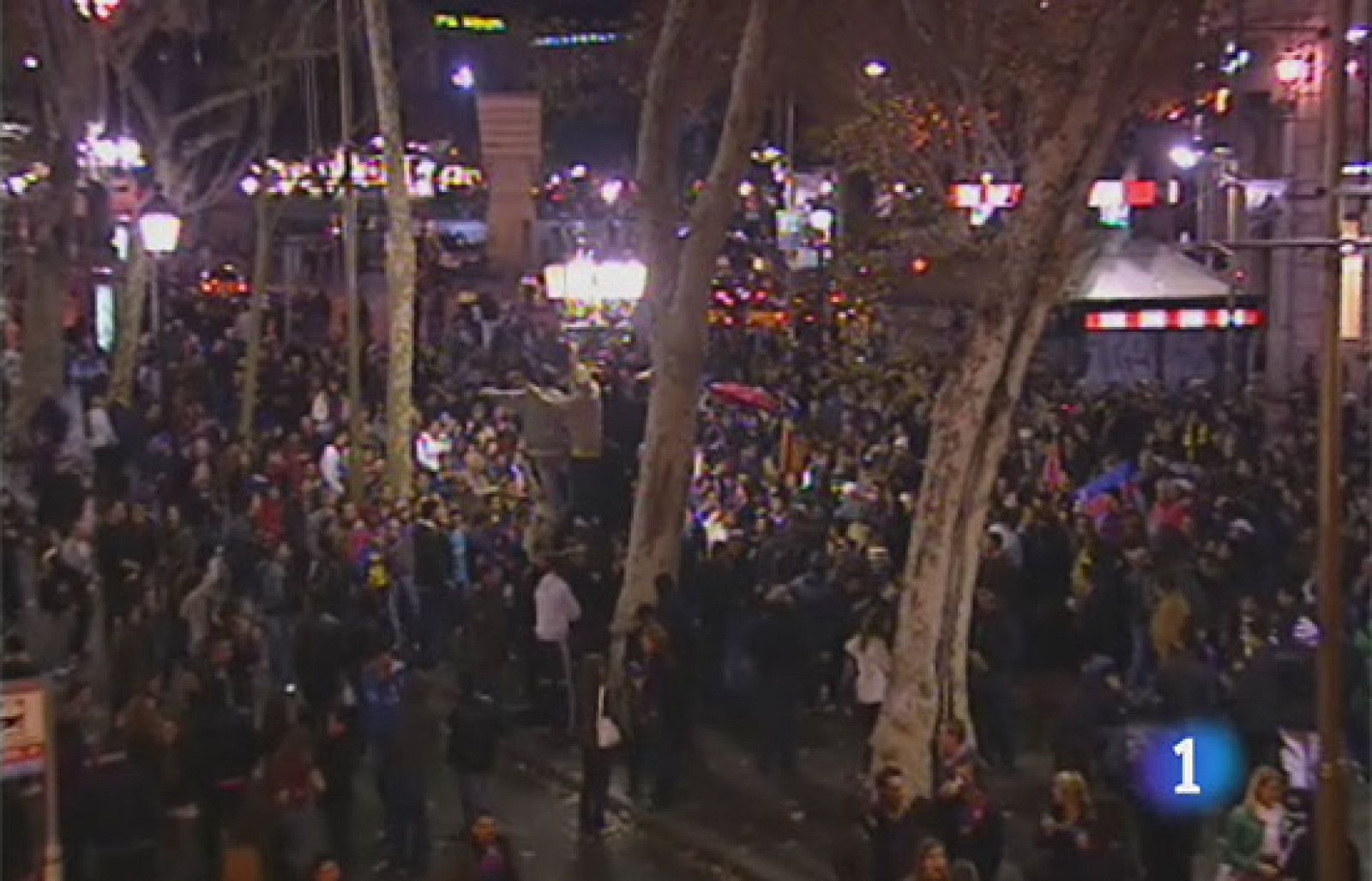 La afición culé llena Canaletas