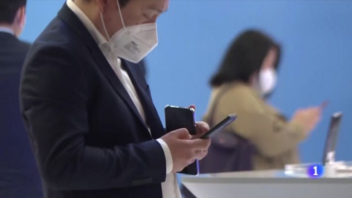 L'Informatiu - La nova generació de dispositius mòbils es presenta al MWC