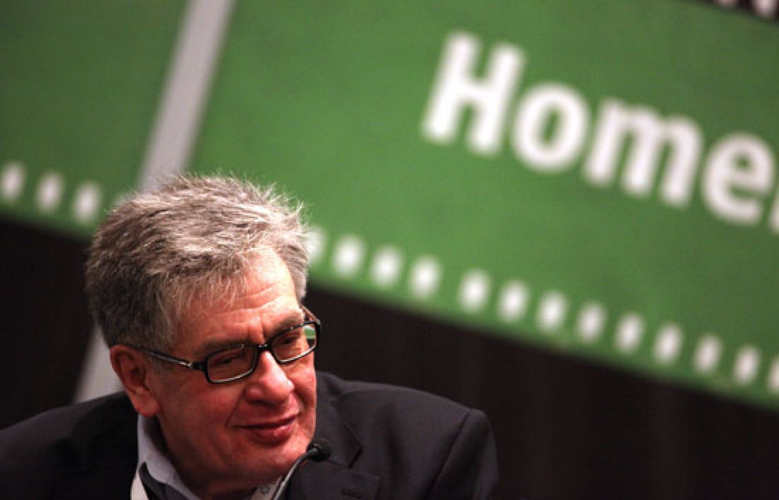 El escritor mexicano José Emilio Pacheco es galardonado con el Premio Cervantes | Ver