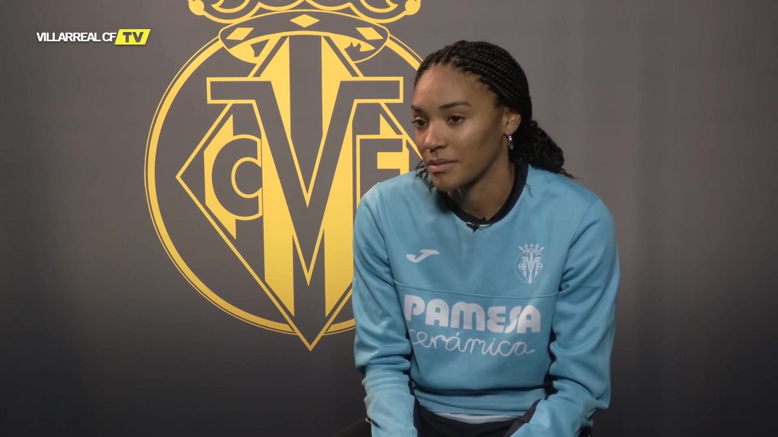 Fútbol - Reportaje Salma Paralluelo - ver ahora