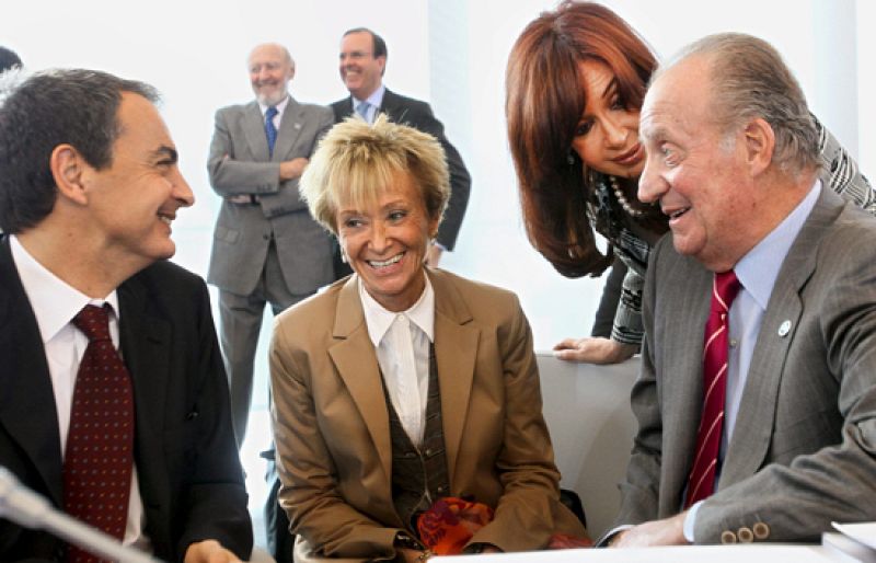 Concluye la décimonovena Cumbre Iberoamericana sin un acuerdo en torno a la situación en Honduras | Ver