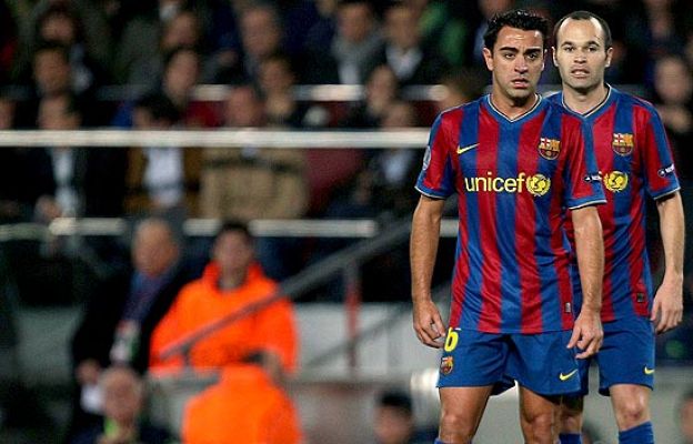  - Cristiano, Xavi, Iniesta;por detrás