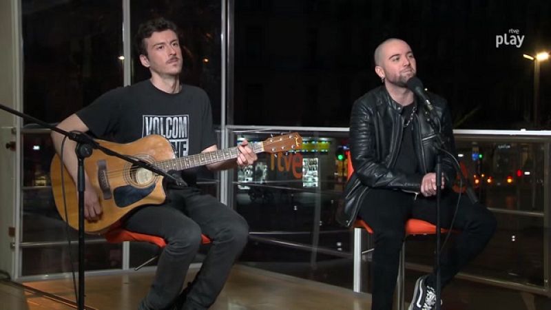 Emlan, letras divertidas y sonidos roqueros - La gran consulta | Ver