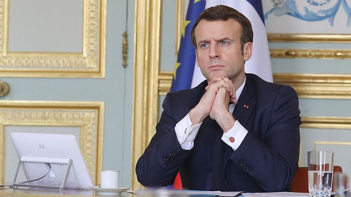 Telediario 2 - Macron y la 'estrategia del teléfono rojo' con Putin